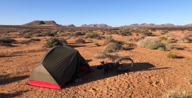 Tiendas de campaña ultraligeras de menos de un kilo o igual a 1kg. Tonipedales